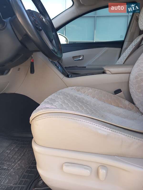 Позашляховик / Кросовер Toyota Venza 2013 в Полтаві