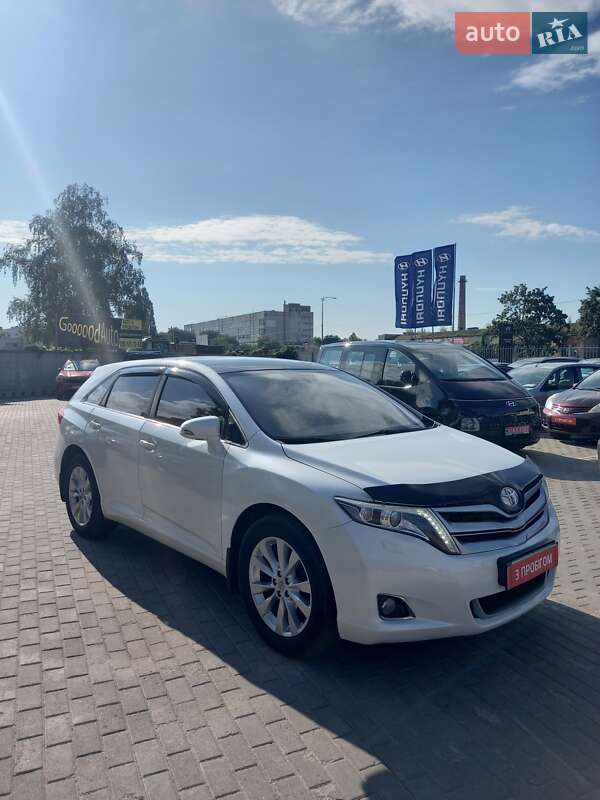 Позашляховик / Кросовер Toyota Venza 2013 в Полтаві