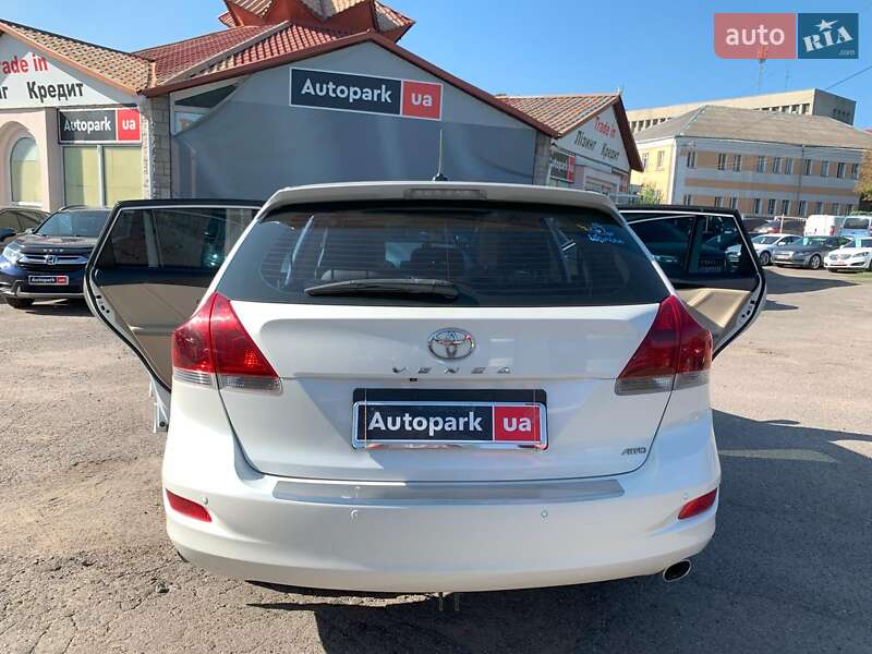 Позашляховик / Кросовер Toyota Venza 2013 в Вінниці