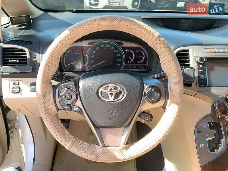 Позашляховик / Кросовер Toyota Venza 2013 в Вінниці