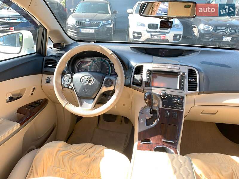 Позашляховик / Кросовер Toyota Venza 2013 в Вінниці