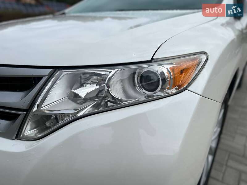 Внедорожник / Кроссовер Toyota Venza 2015 в Полтаве