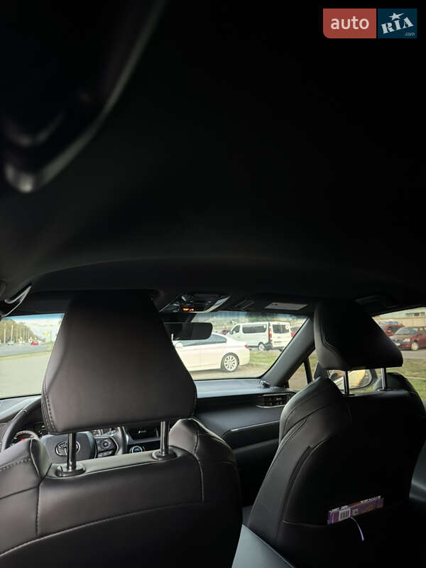 Внедорожник / Кроссовер Toyota Venza 2022 в Харькове