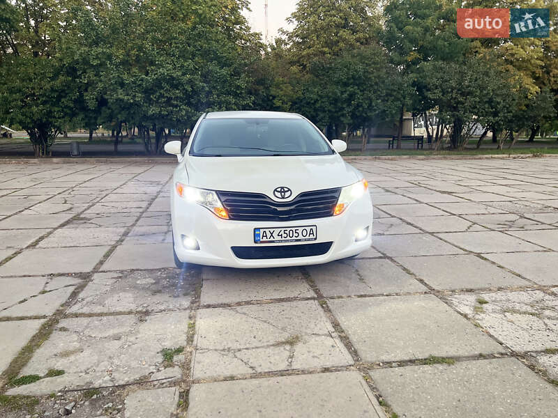 Внедорожник / Кроссовер Toyota Venza 2010 в Харькове