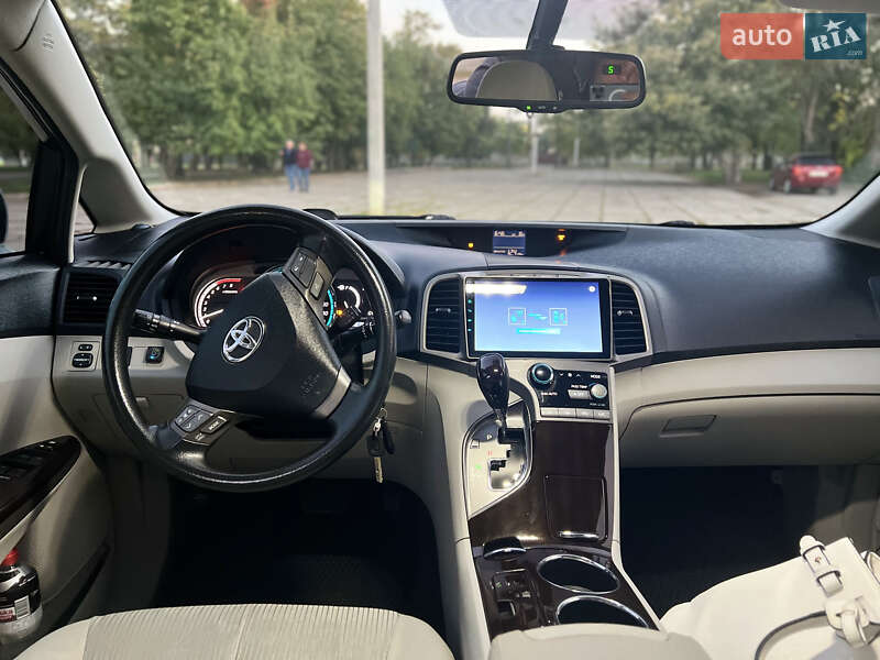 Внедорожник / Кроссовер Toyota Venza 2010 в Харькове