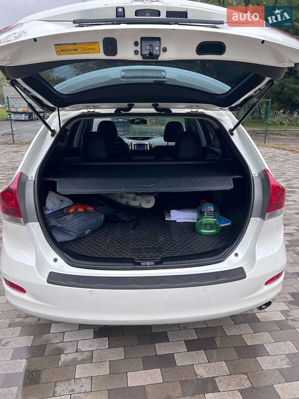 Внедорожник / Кроссовер Toyota Venza 2015 в Киеве