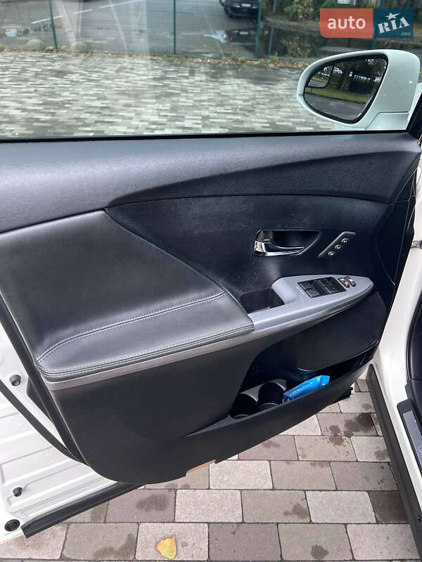 Внедорожник / Кроссовер Toyota Venza 2015 в Киеве