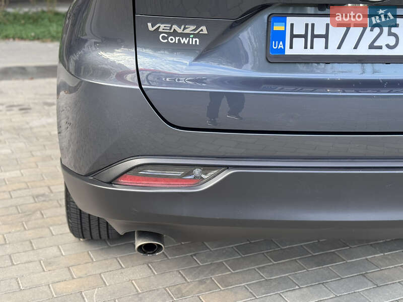 Внедорожник / Кроссовер Toyota Venza 2021 в Одессе