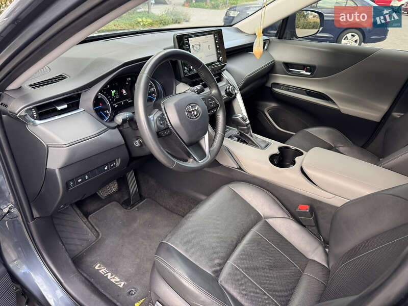 Внедорожник / Кроссовер Toyota Venza 2021 в Одессе