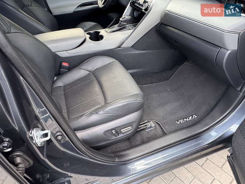 Внедорожник / Кроссовер Toyota Venza 2021 в Одессе