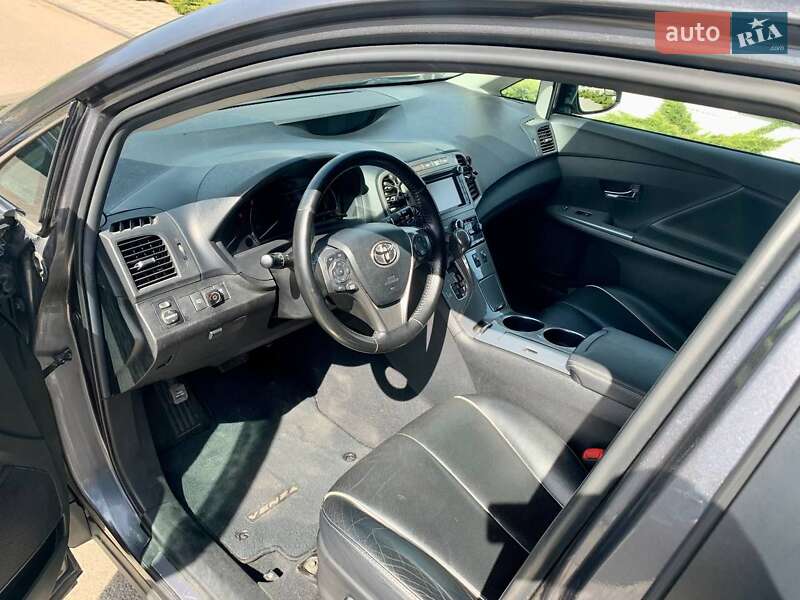 Позашляховик / Кросовер Toyota Venza 2013 в Вінниці