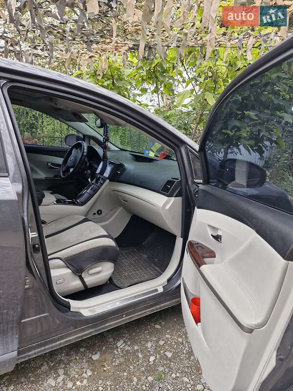 Позашляховик / Кросовер Toyota Venza 2010 в Кам'янець-Подільському