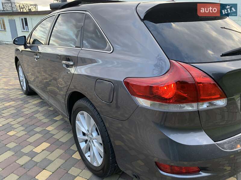 Позашляховик / Кросовер Toyota Venza 2013 в Дніпрі
