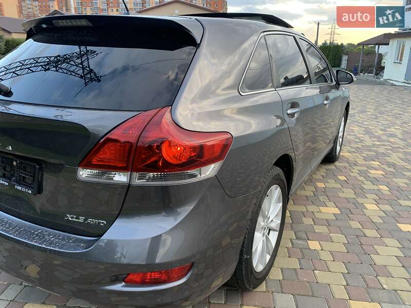 Позашляховик / Кросовер Toyota Venza 2013 в Дніпрі