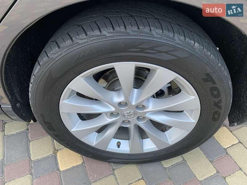 Позашляховик / Кросовер Toyota Venza 2013 в Дніпрі