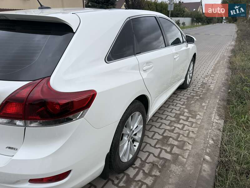 Позашляховик / Кросовер Toyota Venza 2013 в Хмельницькому
