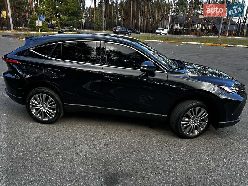Позашляховик / Кросовер Toyota Venza 2024 в Києві