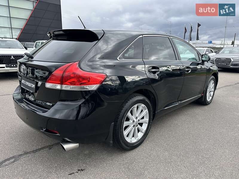Внедорожник / Кроссовер Toyota Venza 2010 в Киеве