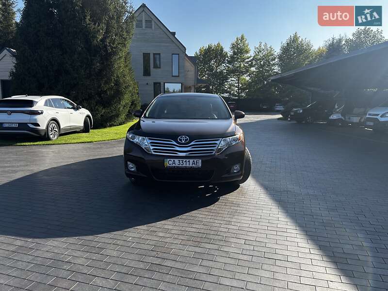 Внедорожник / Кроссовер Toyota Venza 2011 в 