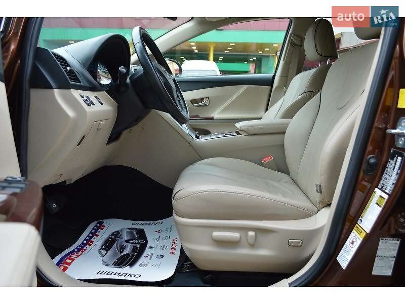 Внедорожник / Кроссовер Toyota Venza 2010 в Львове