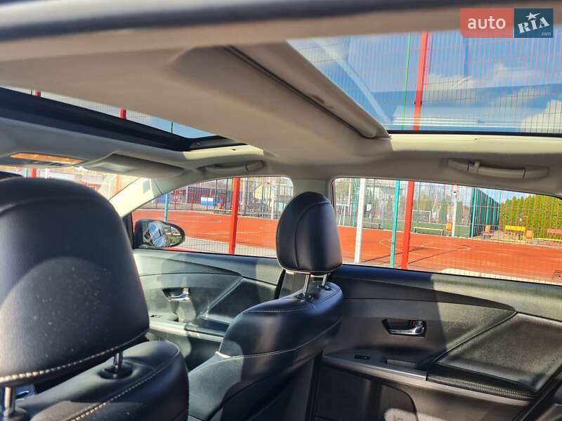 Внедорожник / Кроссовер Toyota Venza 2013 в Мерефа