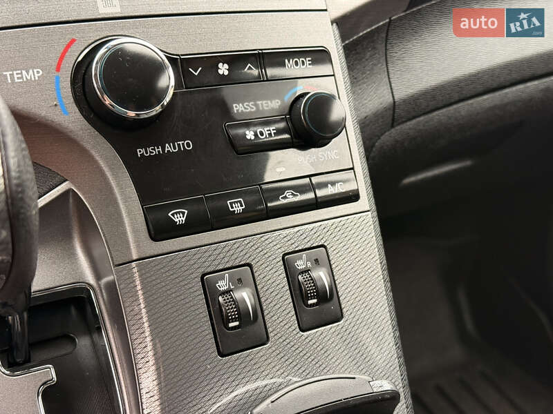 Внедорожник / Кроссовер Toyota Venza 2012 в Киеве фото 13 Внедорожник / Кроссовер Toyota Venza 2012 в Киеве