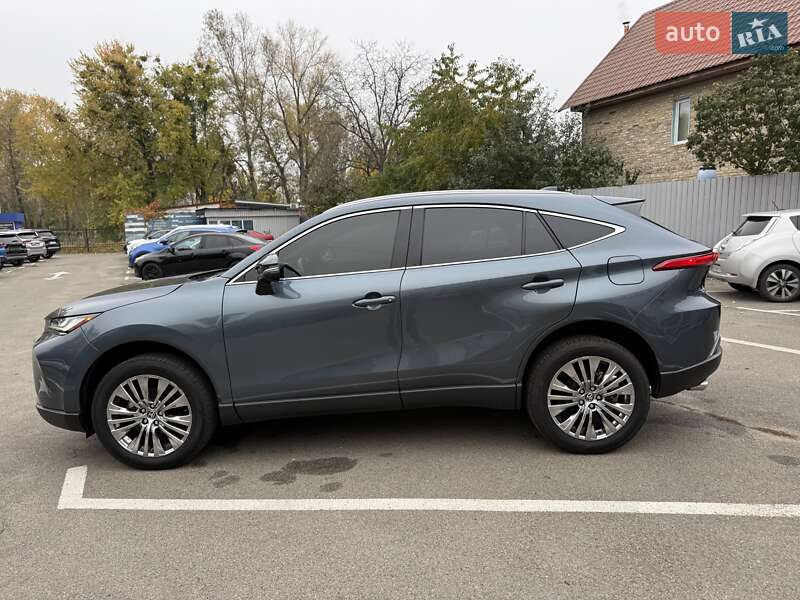 Внедорожник / Кроссовер Toyota Venza 2022 в Киеве