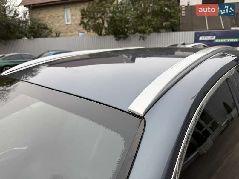 Внедорожник / Кроссовер Toyota Venza 2022 в Киеве