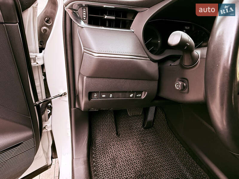 Позашляховик / Кросовер Toyota Venza 2021 в Одесі фото 13 Позашляховик / Кросовер Toyota Venza 2021 в Одесі