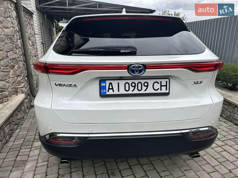 Внедорожник / Кроссовер Toyota Venza 2023 в Белой Церкви