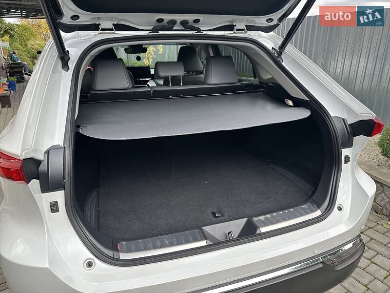 Внедорожник / Кроссовер Toyota Venza 2023 в Белой Церкви