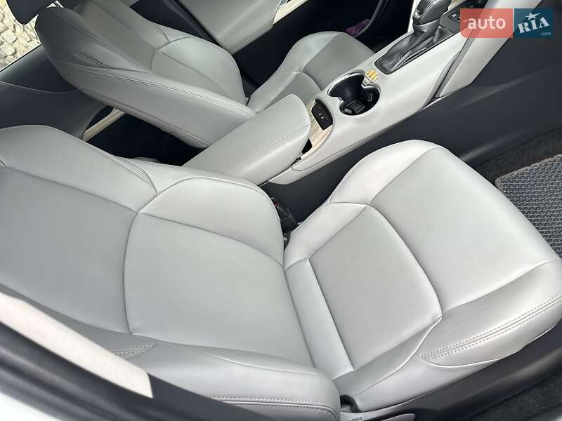 Внедорожник / Кроссовер Toyota Venza 2023 в Белой Церкви