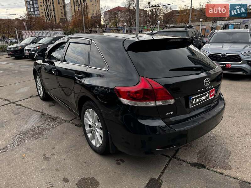 Внедорожник / Кроссовер Toyota Venza 2013 в Харькове