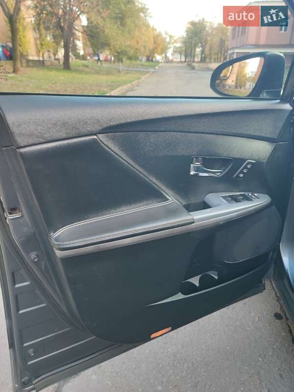 Внедорожник / Кроссовер Toyota Venza 2013 в Кривом Роге фото 16 Внедорожник / Кроссовер Toyota Venza 2013 в Кривом Роге