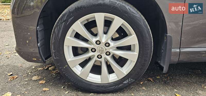 Внедорожник / Кроссовер Toyota Venza 2014 в Днепре