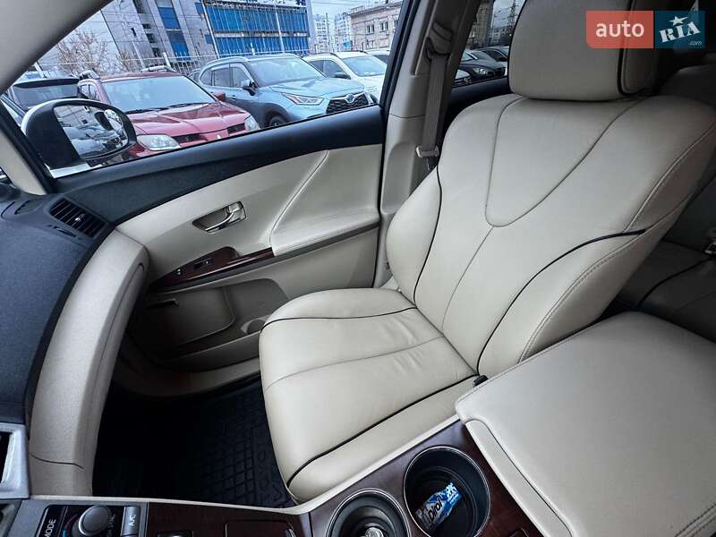 Внедорожник / Кроссовер Toyota Venza 2012 в Харькове