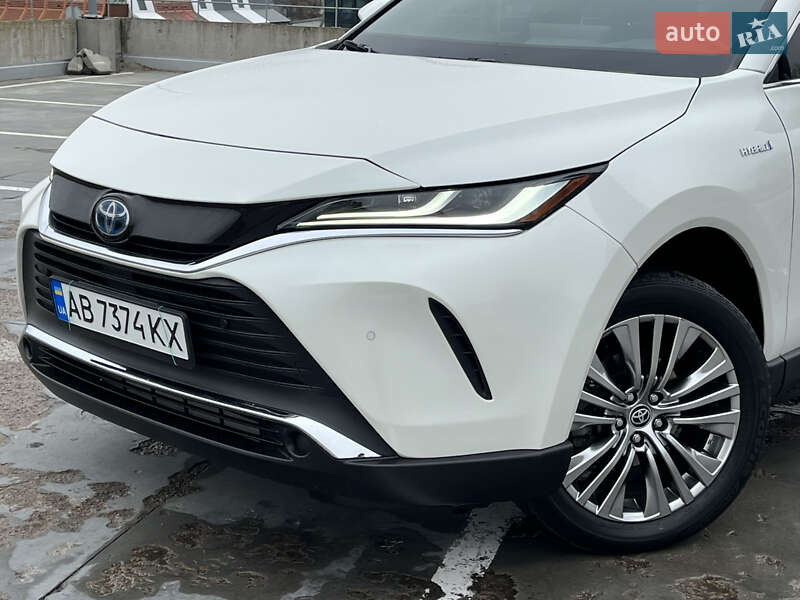 Позашляховик / Кросовер Toyota Venza 2020 в Києві