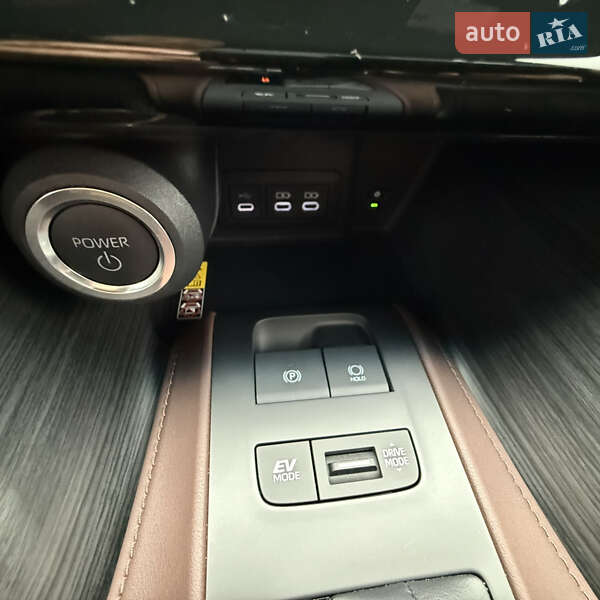 Внедорожник / Кроссовер Toyota Venza 2024 в Житомире фото 31 Внедорожник / Кроссовер Toyota Venza 2024 в Житомире