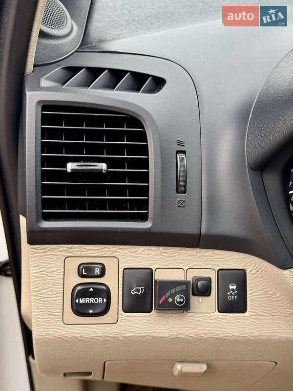 Внедорожник / Кроссовер Toyota Venza 2010 в Киеве