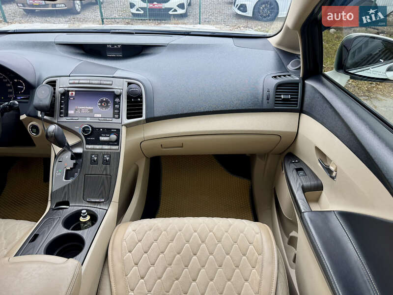 Внедорожник / Кроссовер Toyota Venza 2010 в Киеве