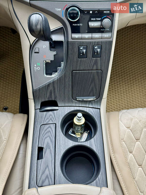 Внедорожник / Кроссовер Toyota Venza 2010 в Киеве