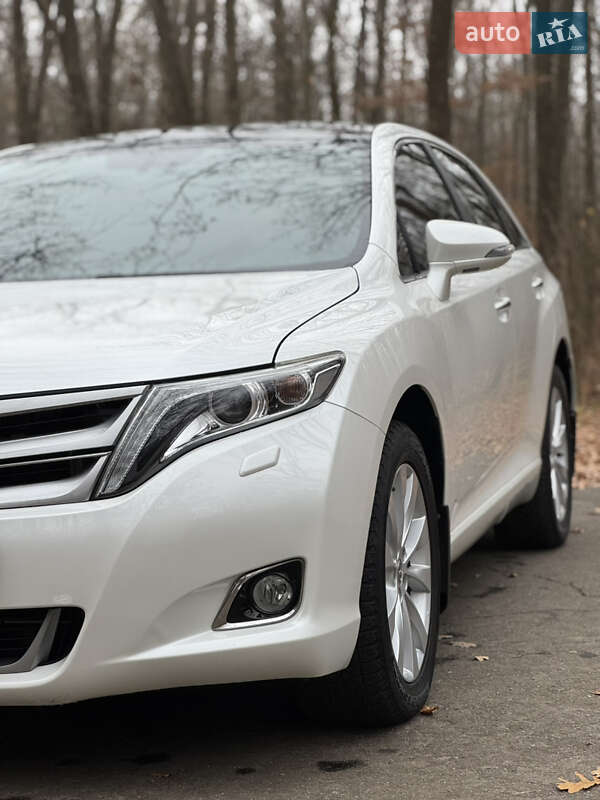Внедорожник / Кроссовер Toyota Venza 2013 в Знаменке