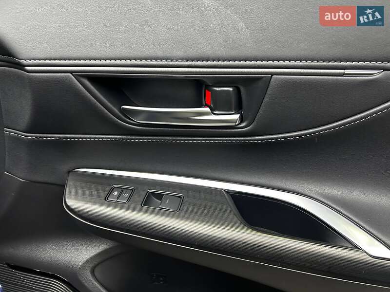 Внедорожник / Кроссовер Toyota Venza 2022 в Черновцах