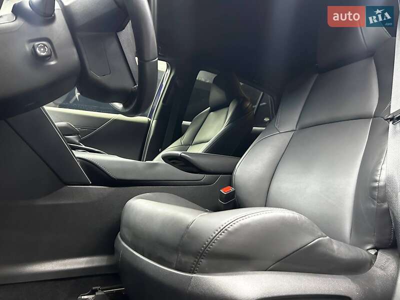 Внедорожник / Кроссовер Toyota Venza 2022 в Черновцах