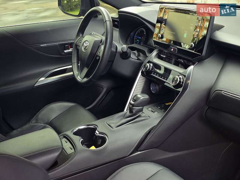 Позашляховик / Кросовер Toyota Venza 2020 в Тернополі