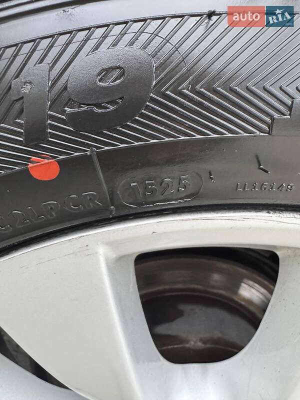 Позашляховик / Кросовер Toyota Venza 2014 в Хмельницькому