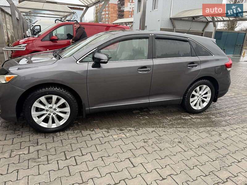 Позашляховик / Кросовер Toyota Venza 2014 в Хмельницькому
