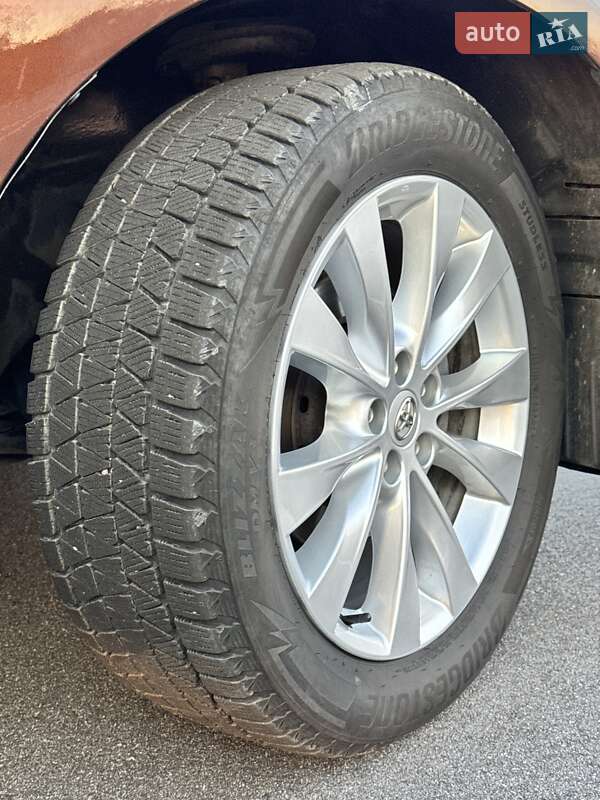 Позашляховик / Кросовер Toyota Venza 2014 в Вінниці