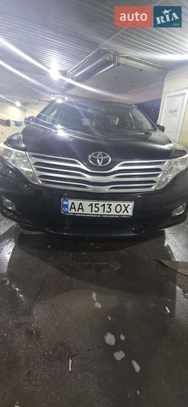 Позашляховик / Кросовер Toyota Venza 2010 в Києві
