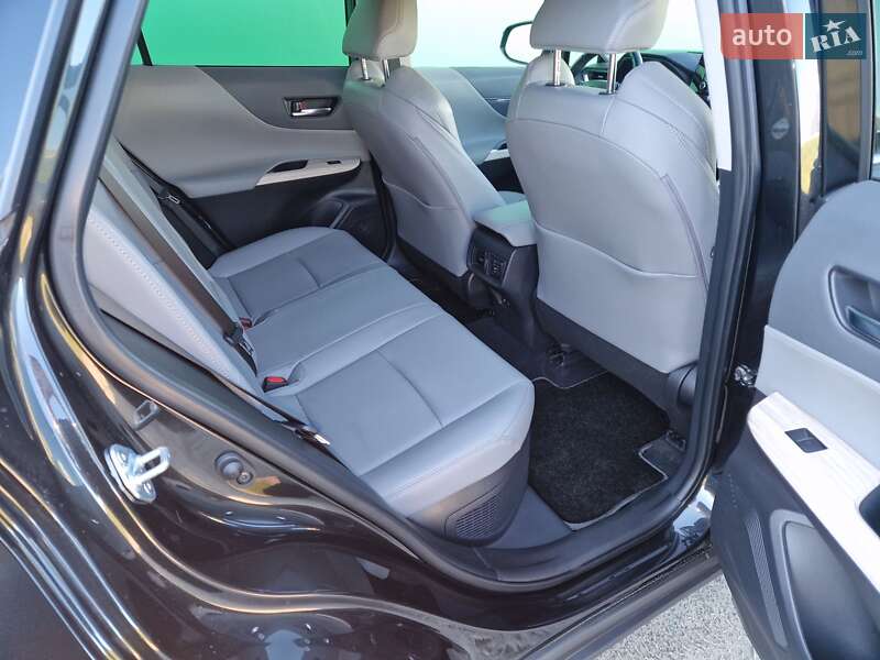 Внедорожник / Кроссовер Toyota Venza 2022 в Киеве